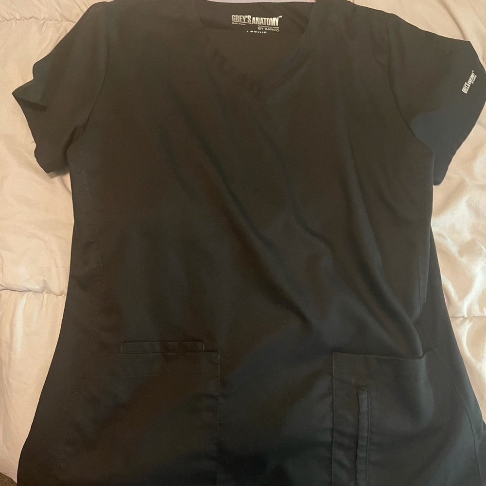 Greys anatomy two pocket scrub top